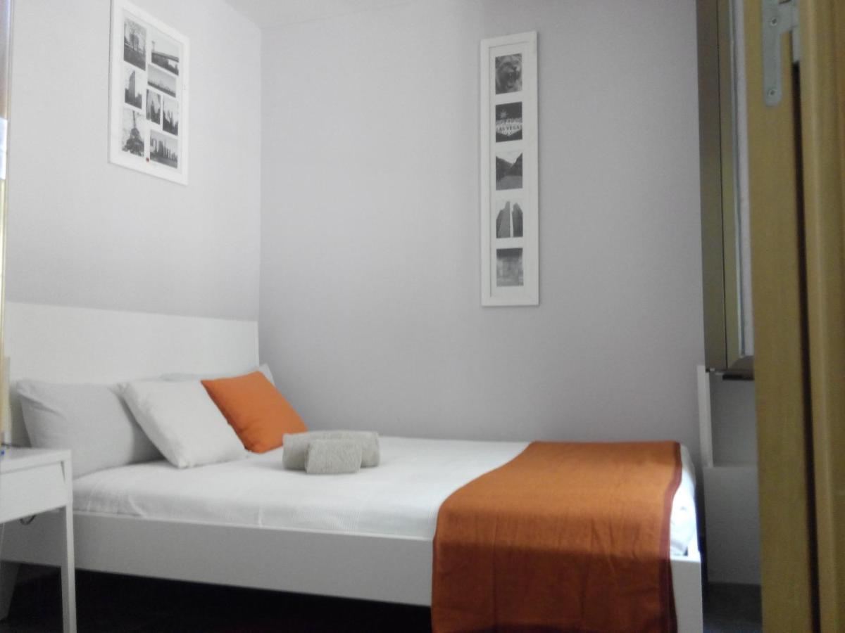 Subway Station Apartment Near Camp Nou L'Hospitalet de Llobregat Extérieur photo